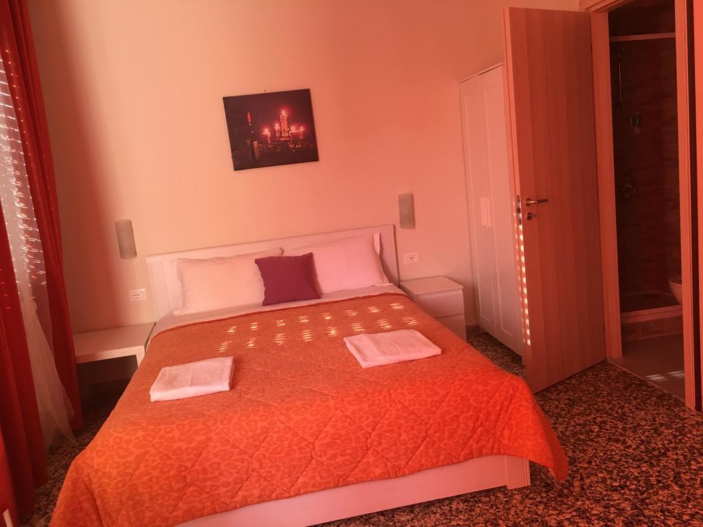 Aliante Turist House Bed & Breakfast Пиза Екстериор снимка