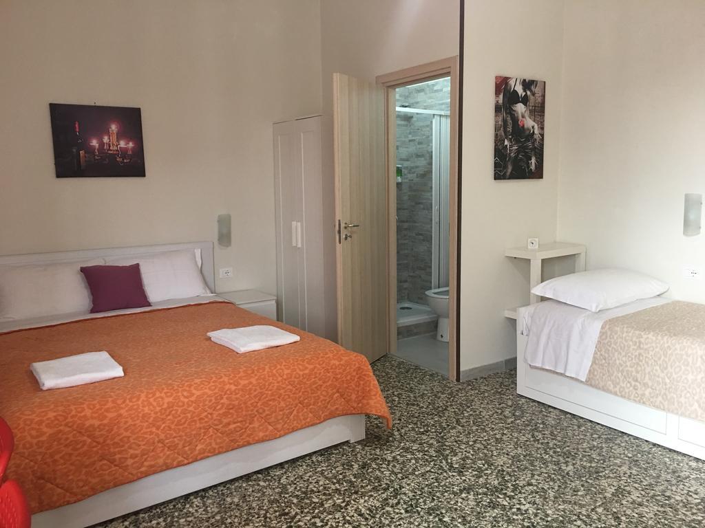 Aliante Turist House Bed & Breakfast Пиза Екстериор снимка