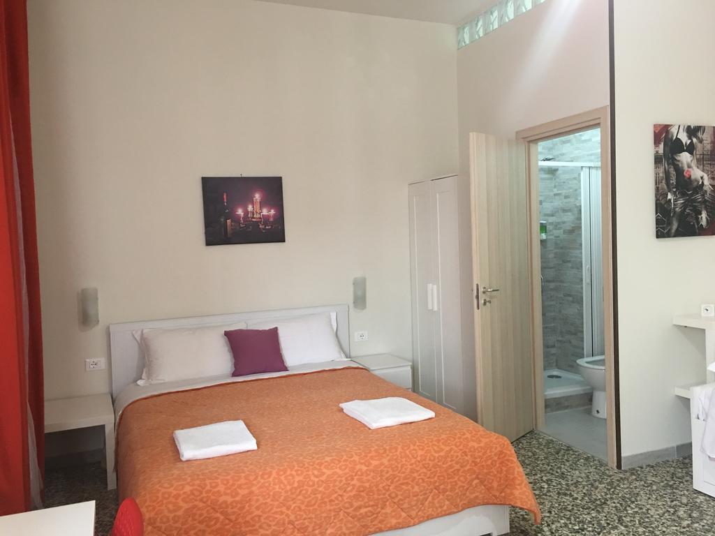 Aliante Turist House Bed & Breakfast Пиза Екстериор снимка