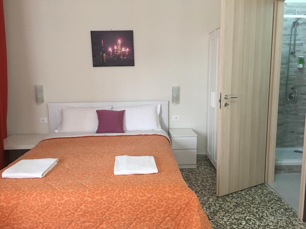 Aliante Turist House Bed & Breakfast Пиза Екстериор снимка