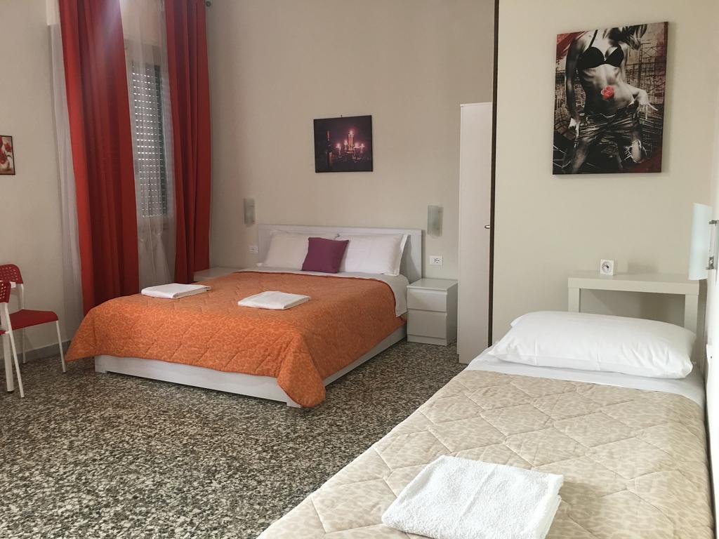 Aliante Turist House Bed & Breakfast Пиза Екстериор снимка