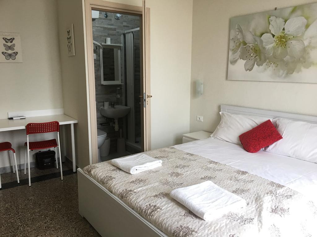 Aliante Turist House Bed & Breakfast Пиза Екстериор снимка