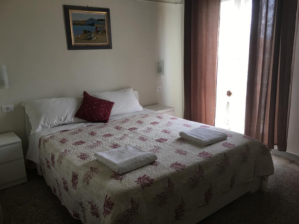 Aliante Turist House Bed & Breakfast Пиза Екстериор снимка