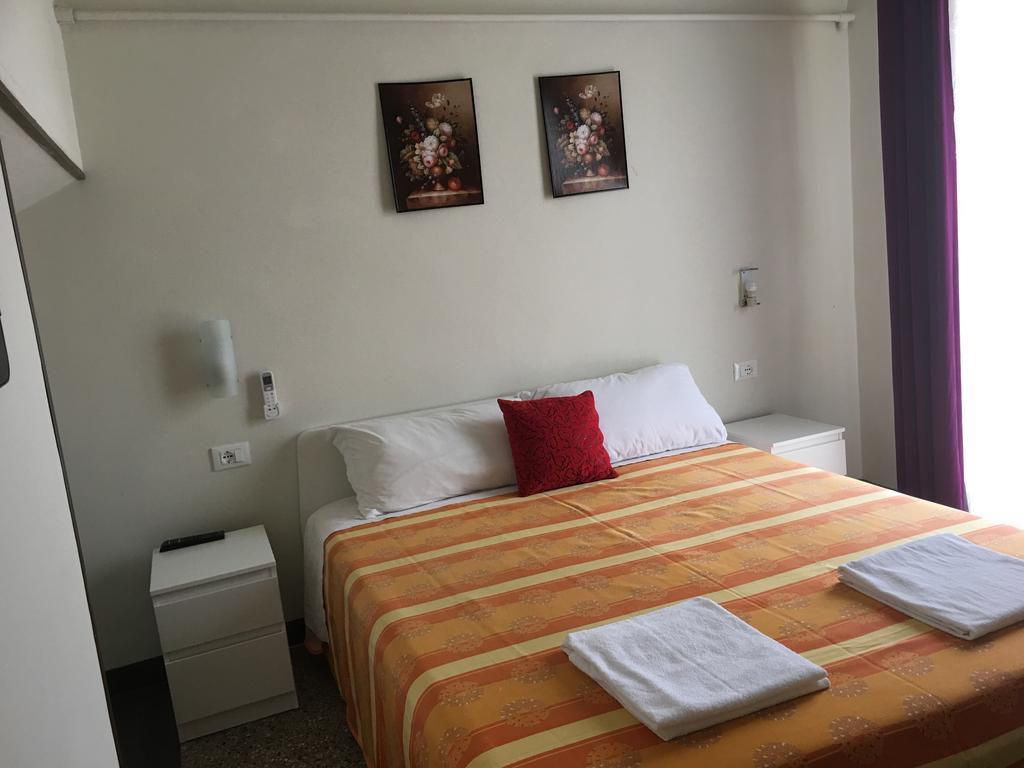Aliante Turist House Bed & Breakfast Пиза Екстериор снимка