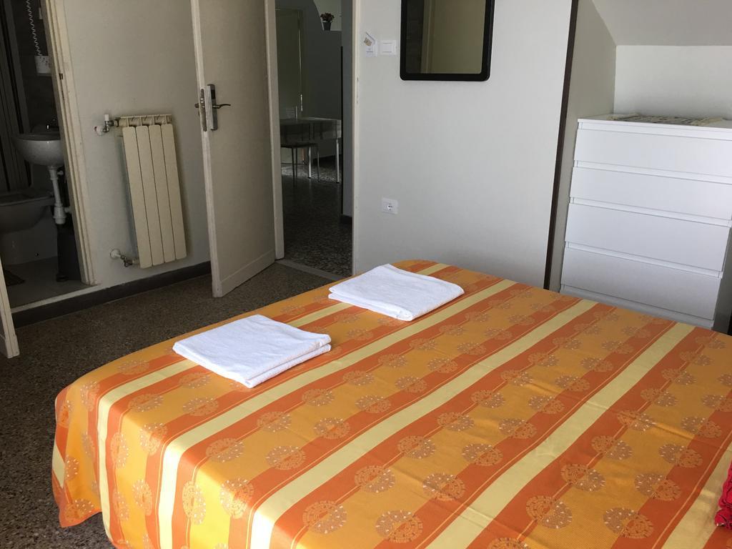 Aliante Turist House Bed & Breakfast Пиза Екстериор снимка