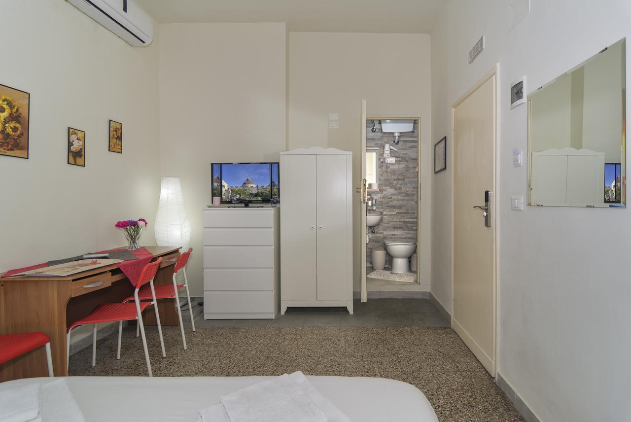 Aliante Turist House Bed & Breakfast Пиза Екстериор снимка